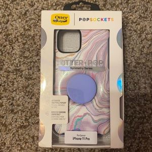 NWT iPhone 11 Pro Otter Box + Popsocket